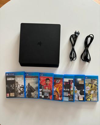 Play Station 4 Slim nera con 500GB con giochi