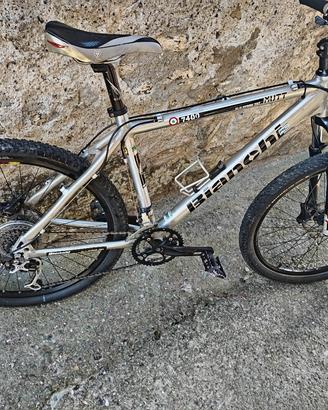 MTB muscolare bianchi 