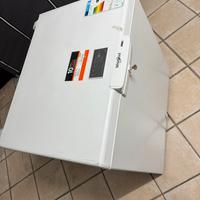 Congelatore a pozzetto Whirlpool