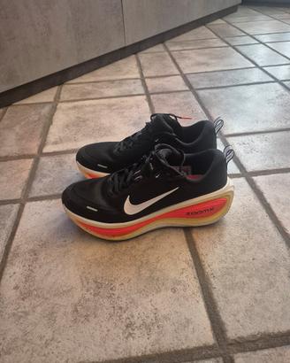 Nike Vomero Plus EU 42 - US 8.5