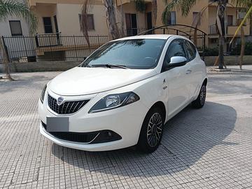 LANCIA YPSILON ALBERTA FERRETTI