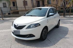 LANCIA YPSILON ALBERTA FERRETTI