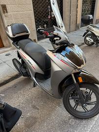 Honda sh 350 sport