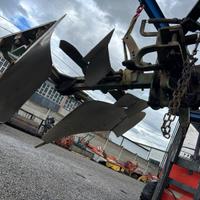 Aratro monovomere Lago meccanico