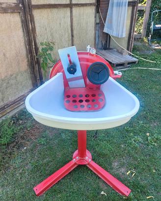 Molino elettrico professionale con vasca 2000W