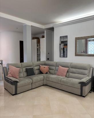 Divano angolare con doppio relax elettrico