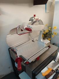 AFFETTATRICE VERTICALE BERKEL