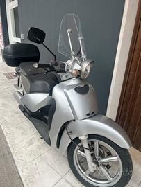 Aprilia scarabeo
