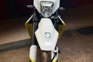 HUSQVARNA 701