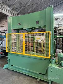 Pressa Bignozzi da 160 ton e 500 bar