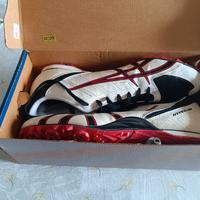 Scarpe da atletica Asics modello Hyper MD numero 4