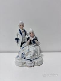 Statuetta in porcellana