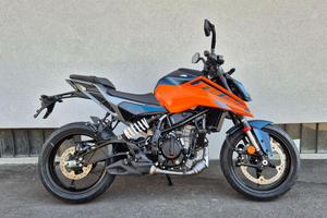 KTM 125 Duke Garantita e Finanziabile