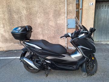 Honda Forza 350