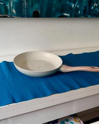Padella antiaderente in ceramica, senza teflon