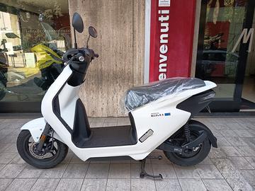 Honda EM1 e