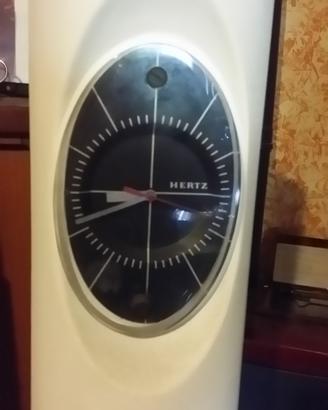 Totem orologio cartellini design turati anni 70