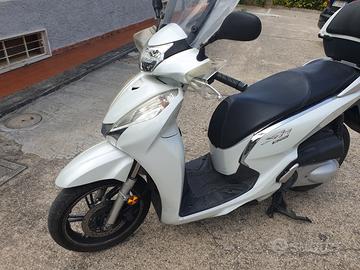 Honda sh 300 5/2017