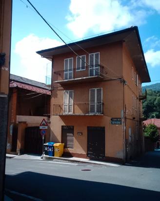 Vendita casa indipendente forno canavese