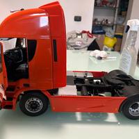 Scala 1:12 iveco stralis 500