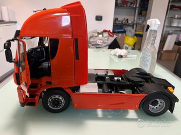 Scala 1:12 iveco stralis 500