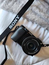 FOTOCAMERA MIRRORLESS SONY A6100 + obiettivo 16-50