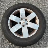 Set completo di 4 gomme 235/60R17 competus