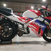 Honda RVF 400 R - NC35 ( fmi )