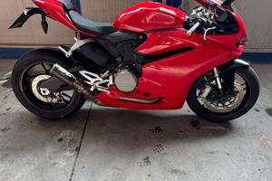 Ducati Panigale 959 del 2017 incidentata