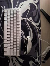 tastiera 60% o mouse attack shark x3