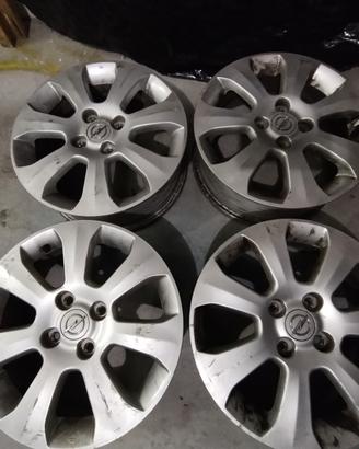  cerchi in lega usati originali opel da 185/60/15