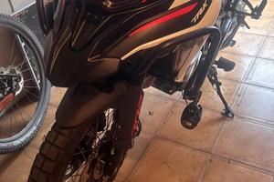 Moto Benelli Trk 702
