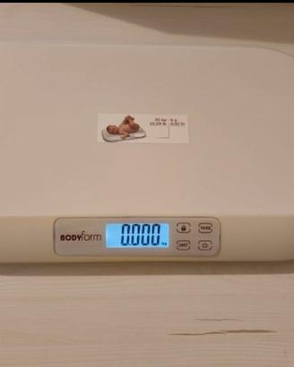 Bilancia pesa bambini