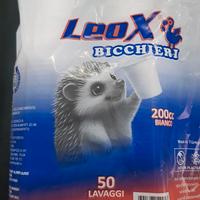 bicchieri plastica bianchi pz 86 € 1,00