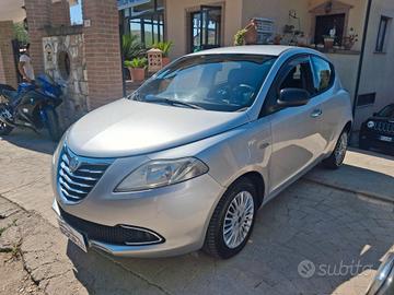 Lancia Ypsilon 1.2 69 CV 5 porte GPL Ecochic Silve