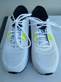 Scarpe da running Under Armour Sonic 5 Taglia 42