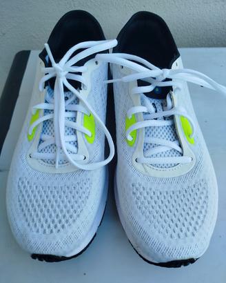 Scarpe da running Under Armour Sonic 5 Taglia 42