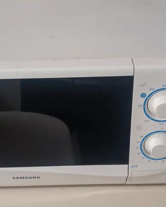 +++ Microonde Samsung  Modello  GW712K