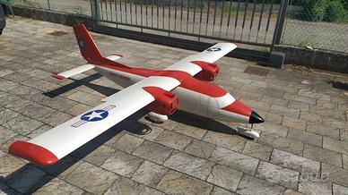 Rc aereo bimotore Partenavia P68