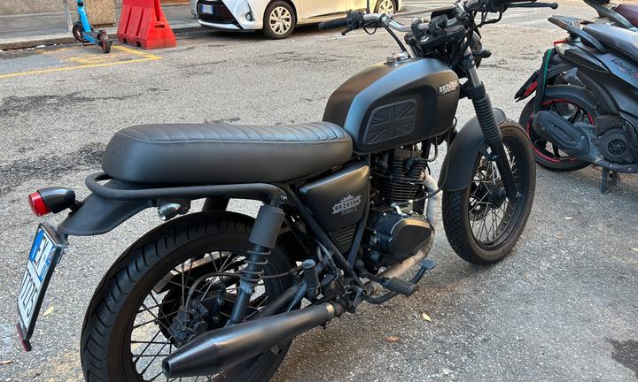 Brixton Ferlsberg 125bx anno 2021