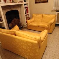Due divani da lettura come da foto