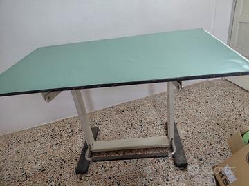 Tavolo da disegno tecnico per geometri
