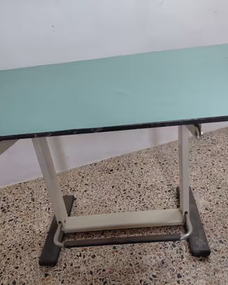 Tavolo da disegno tecnico per geometri