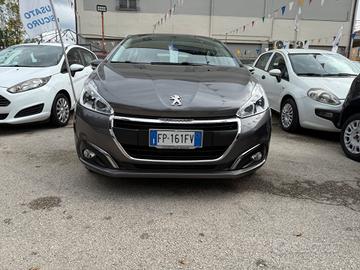 Peugeot 208 PureTech 82 5 porte Allure