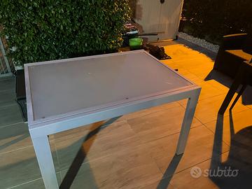 Tavolo vetro allungambile