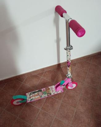 Monopattino bambina d Barbie
