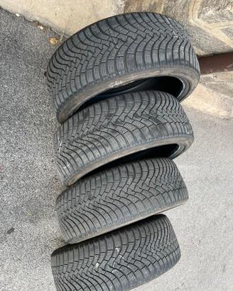 Pneumatici Invernali Falken R21