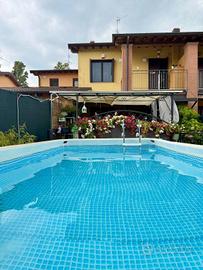 Villetta a schiera di 180 m² con 4 locali e box au