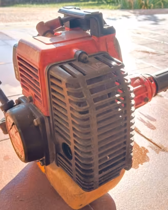 Decespugliatore Komatsu Zenoah G3K due tempi