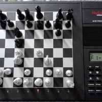Chess computer / Scacchiera elettronica 2200 ELO